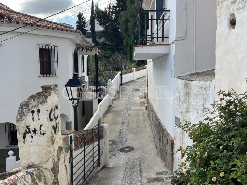 Central Traditional House in Casarabonela