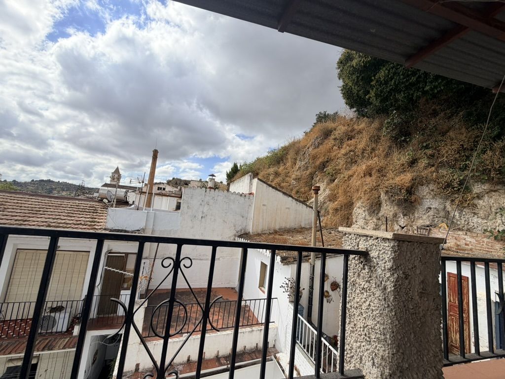 9A9D06B9-FAFE-4B13-B6A5-04204062C577_1_105_c